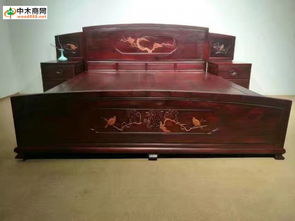 服裝服飾批發(fā)市場 價格、廠家、貨源與行業(yè)資訊全攻略